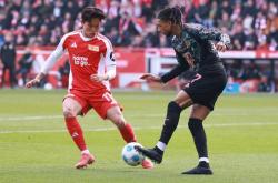 开云体育网址-图片报：柏林联考虑买断郑优泳，认为500万欧稍贵