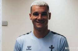 开云体育-费兰·胡特格拉正式加盟塞尔塔维戈