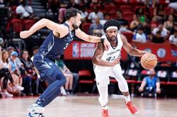 开云体育下载-快船替补得分手依然平庸，孟菲斯灰熊夏季联赛大胜