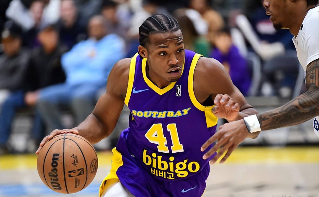 底特律活塞签下前湖人后卫奥利瓦里,或面临裁员?