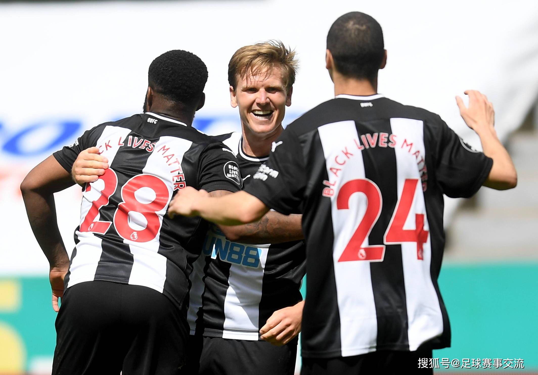 今日足球：纽卡斯尔联vs富勒姆 罗达JCvs前进之鹰