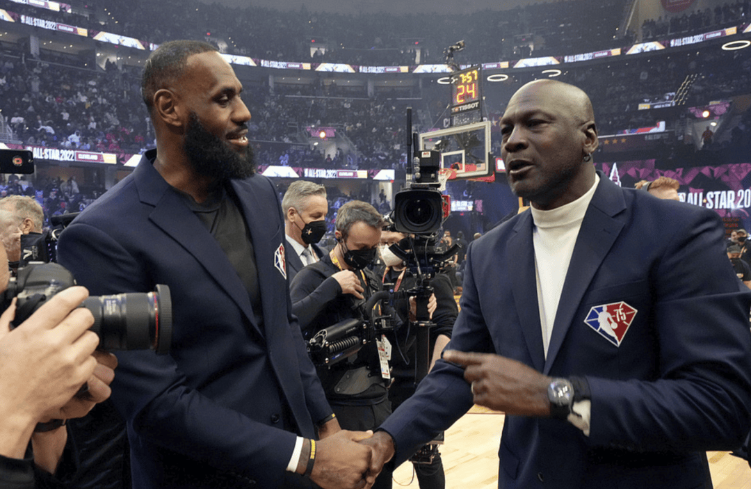 突发！乔丹本人谈论詹姆斯！想跟巅峰詹姆斯打球！